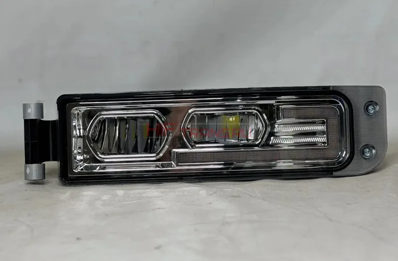 Фара ПТФ левая LED SITRAK C7H,HOWO T5G,MAN 811W253206003 OEM
