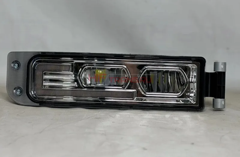 Фара ПТФ правая LED SITRAK C7H,HOWO T5G,MAN 811W253206004 OEM