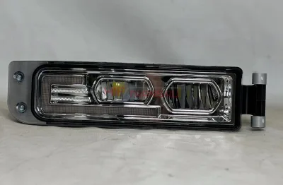 Фара ПТФ правая LED SITRAK C7H,HOWO T5G,MAN 811W253206004 OEM