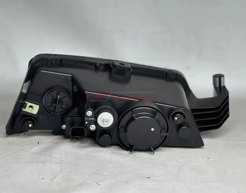 Фара ПТФ левая SITRAK C7H 811W253206001 OEM