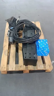 20-106978 Траверса VBG DB 75V-2,  VOLVO, Renault, MERCEDES    L   850