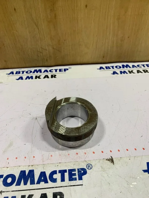 АМ-019333 Втулка на поворотную раму
