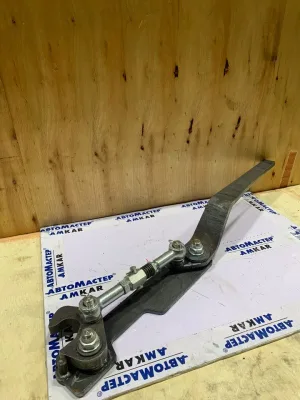 АМ-046022 Запор боковых бортов передний левый