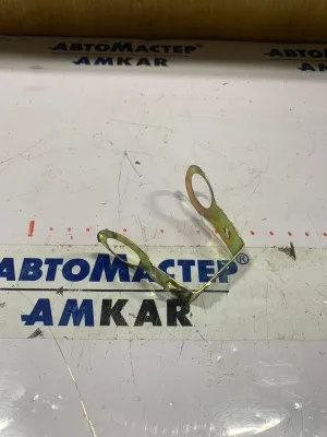 АМ-001769 Фиксатор ролика кулачкового вала L1 11 тонн