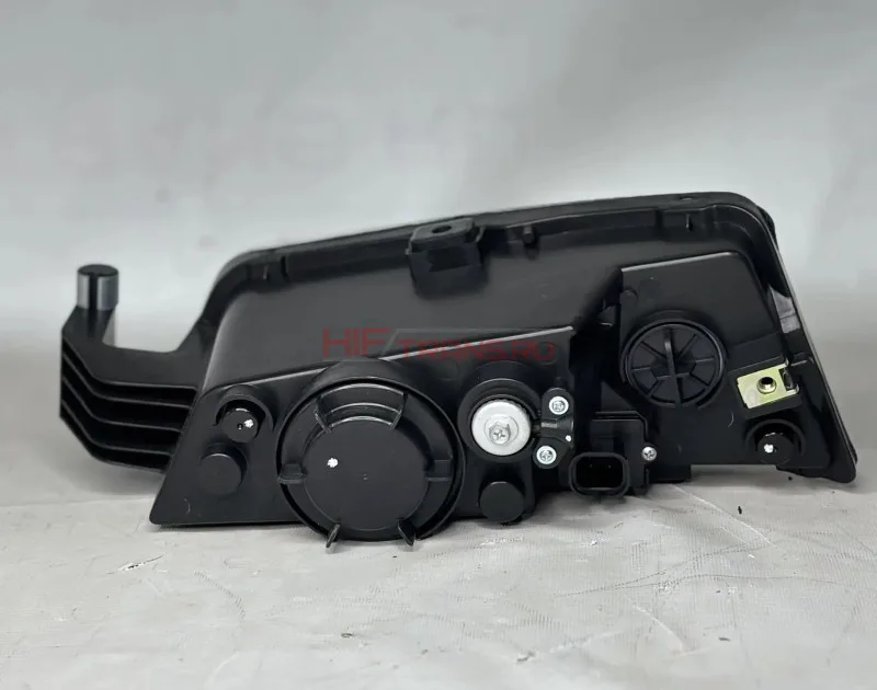 Фара ПТФ правая SITRAK C7H 811W253206002 OEM
