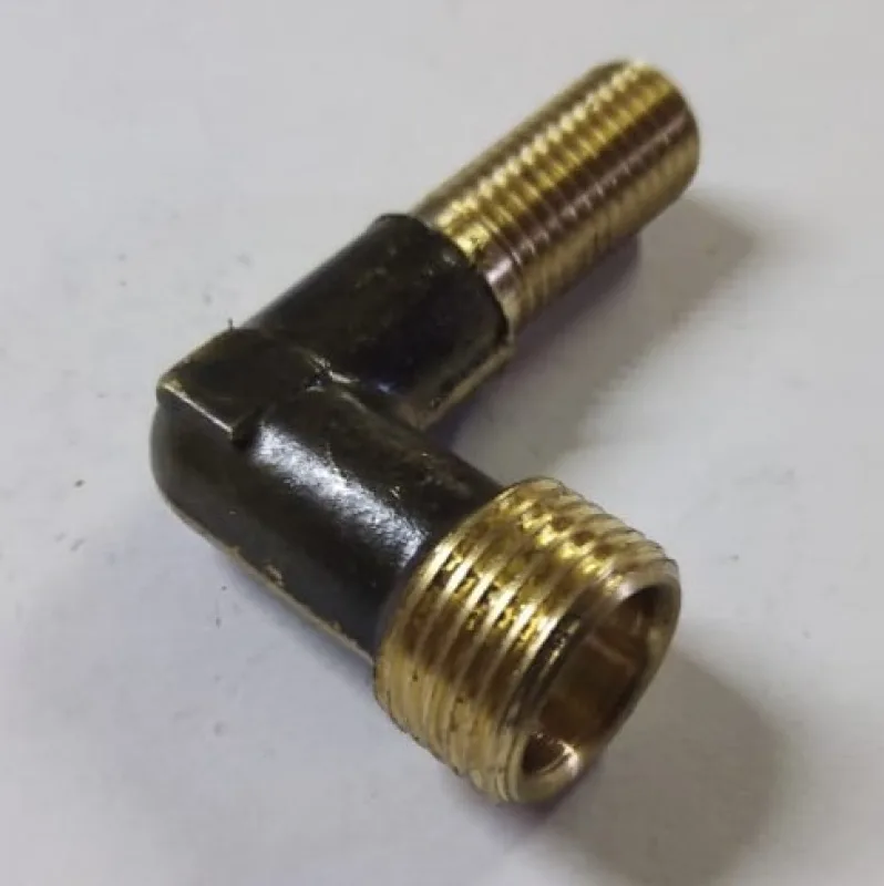 Угольник М12 х М18