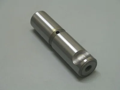 Палец рессорный, с тавотницей HINO / MMC (Ø28x116mm)